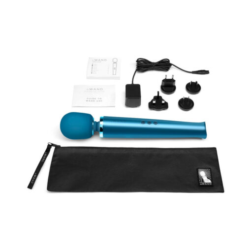 Le Wand Rechargeable Vibrating Massager Pacific Blue